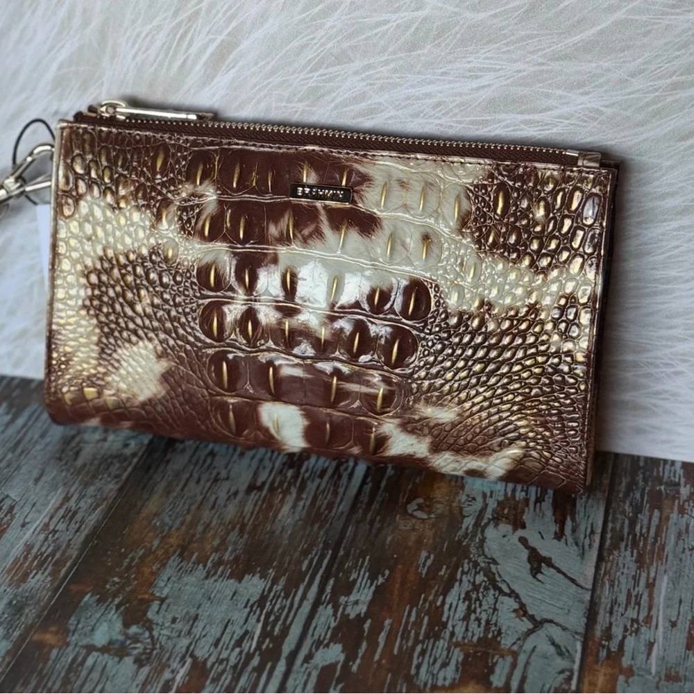 Brahmin Daisy Wristlet Melbourne Summer Rodeo NWT Price firm! - Picture 2 of 10